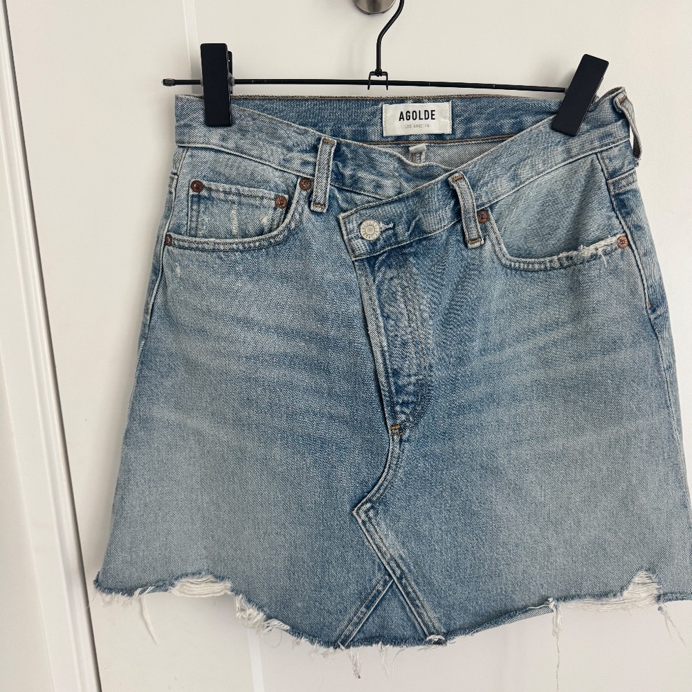 Agolde Criss Cross Buttonfly Distressed Denim Skirt Size 26 - Picture 2 of 9